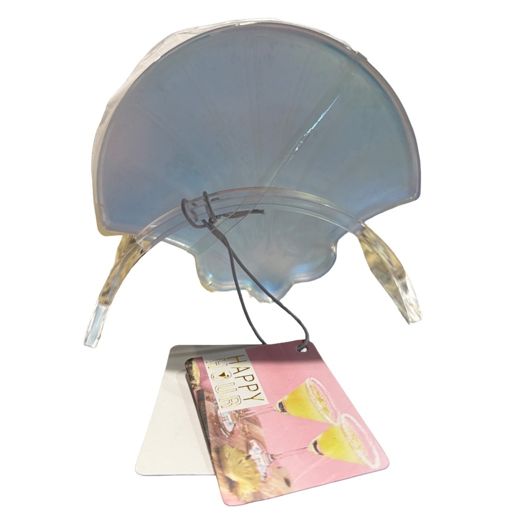 HAPPY HOUR NWT 4pc acrylic seashell -clear